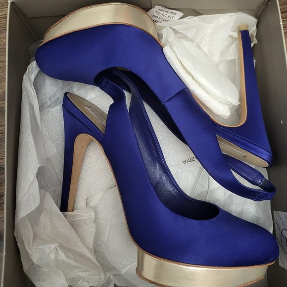 BCBG shoes - Picture 2 of 2